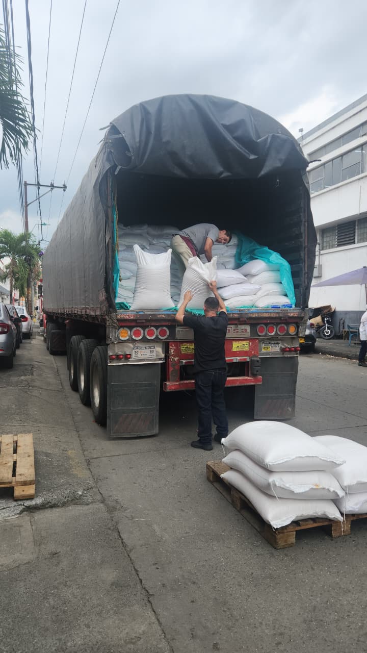 La Organización Roa Florhuila (ORF SA BIC) realizó una donación de más de 800 toneladas de arroz, equivalentes a más de 16.000.000 raciones, a la Asociación de Bancos de Alimentos de Colombia (ABACO),
