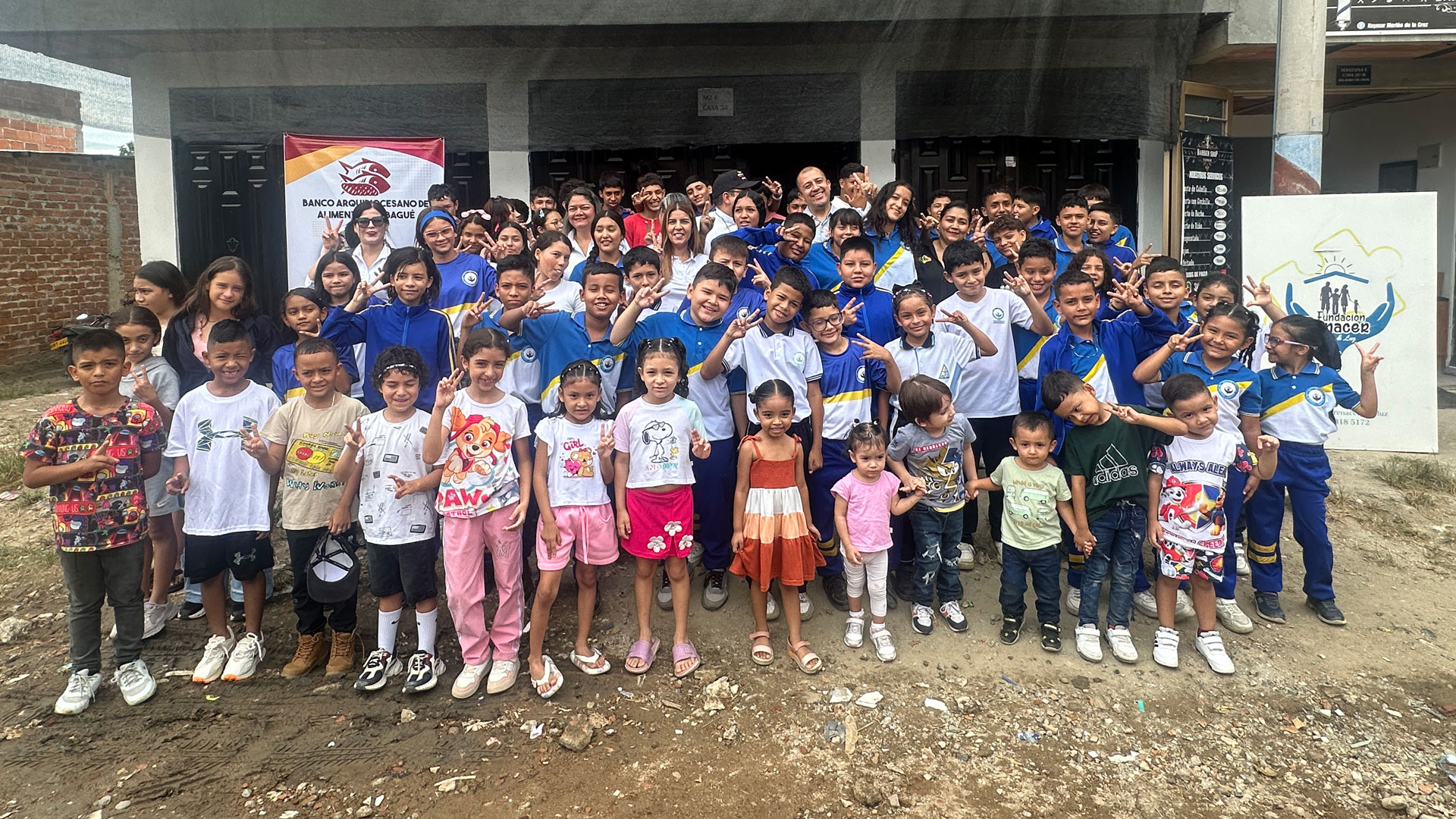 Entrega-Isimo-de-Camion-a-banco-de-alimentso-de-ibague-y-a-a-fundacion